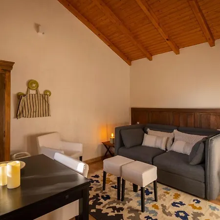 Gallaecia De Naterra. Casa De Piedra Con Vistas. Holiday home *