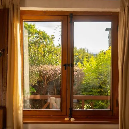 Gallaecia De Naterra. Casa De Piedra Con Vistas. Holiday home *